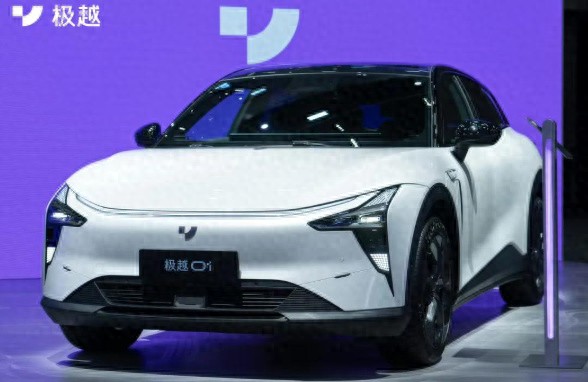 極越大規(guī)模裁員,揭不開(kāi)鍋是假,賣不動(dòng)車卻是真!