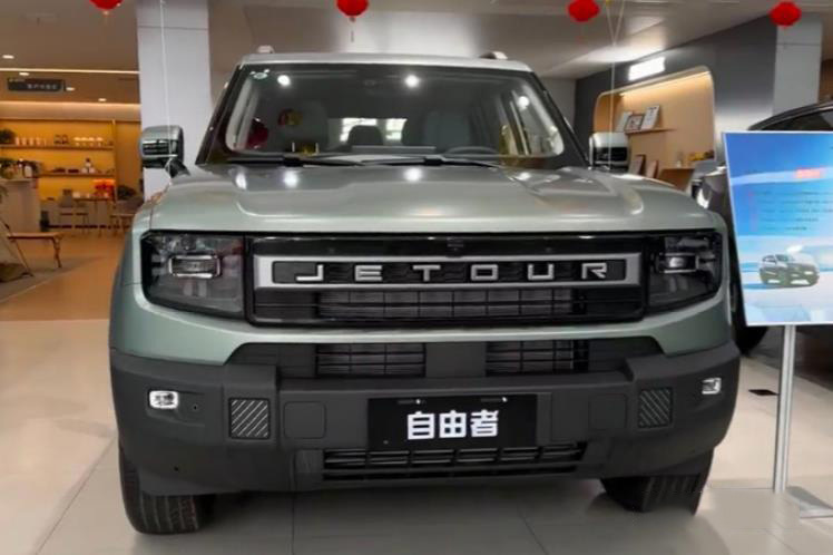 全新捷途自由者實(shí)車曝光,尺寸超二代大狗,兩種渦輪動(dòng)力可選