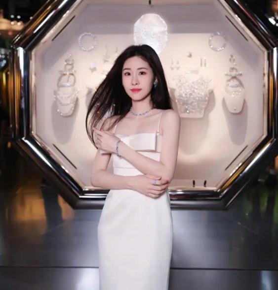 張碧晨方:“偷生孩子逼上位”不實