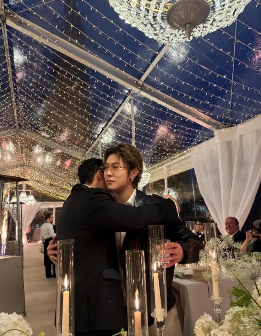 馬伯騫給弟弟婚禮當伴郎