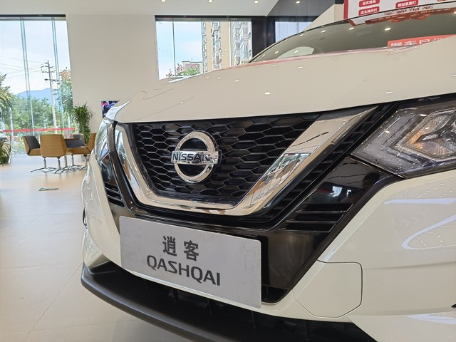 日產軒逸經典款后備箱空間實測及家用場景分析