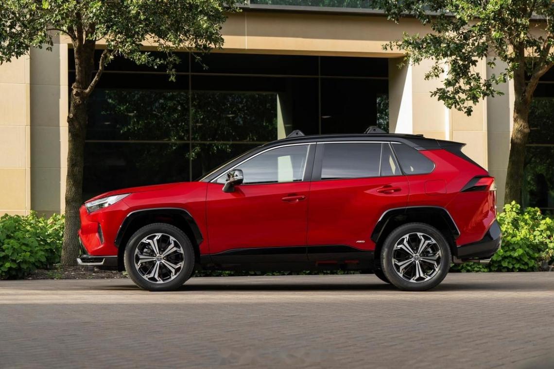 不愧是全球銷量第一的SUV!第六代RAV4榮放震撼登場 2.5L油電混動