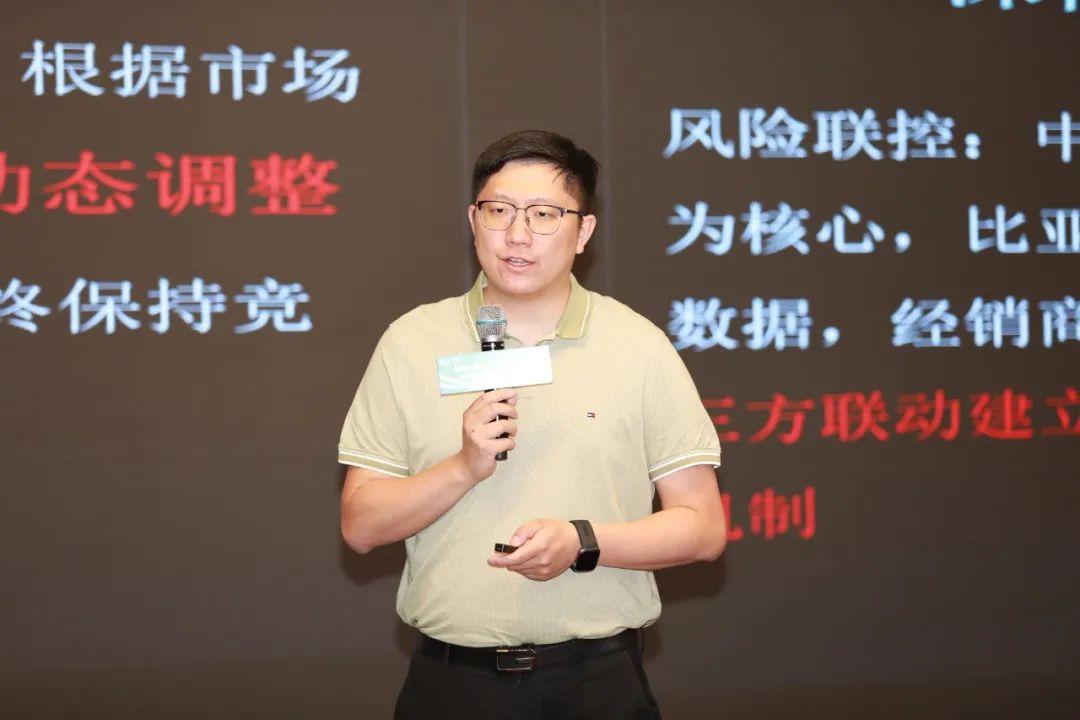 比亞迪叉車經(jīng)營性租賃發(fā)布會在北京舉行